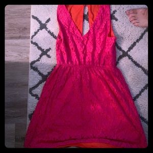 Buttons pink and orange lace dress
